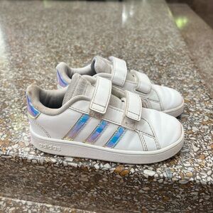 Adidas Kids VELCRO sneaker
